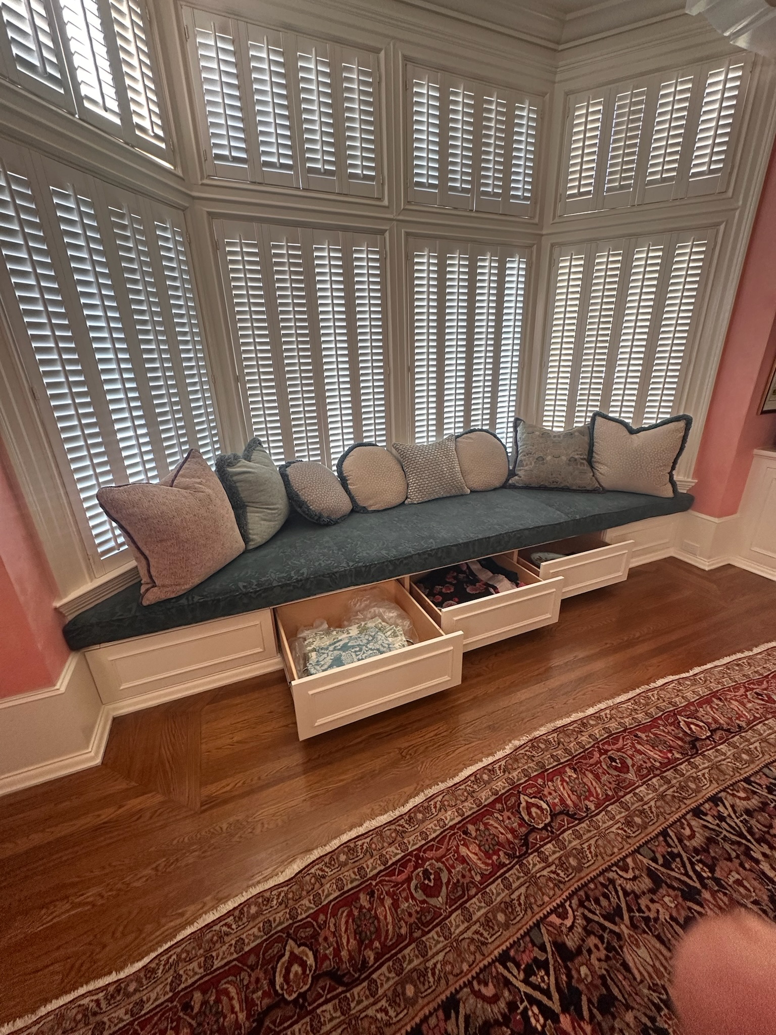 Bay Windows & Bench Seats